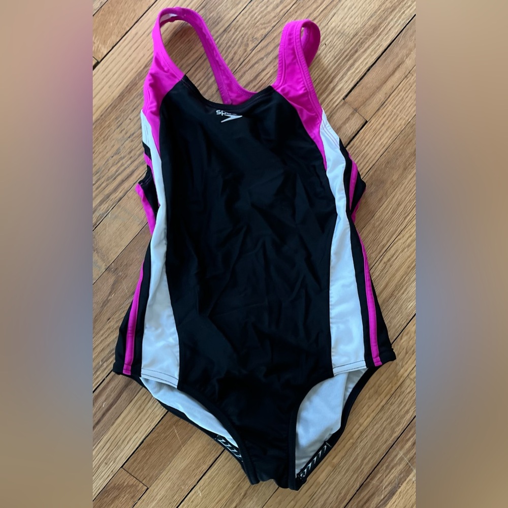 Girls size 12 Speedo 
Black and pink
Used for 1 unit of school swim lessons